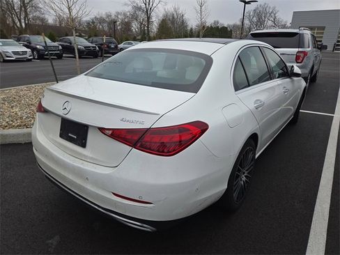 Used 2023 Mercedes-Benz C 300 4MATIC Sedan image 4