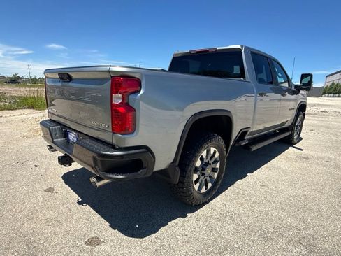 Used 2024 Chevrolet Silverado 2500 Custom w/ Custom Convenience Package AWD/4WD image 10