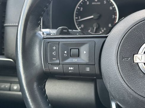 Used 2023 Nissan Pathfinder SL AWD/4WD image 28