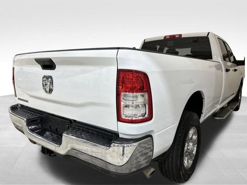 Used 2024 RAM 3500 Big Horn AWD/4WD image 7