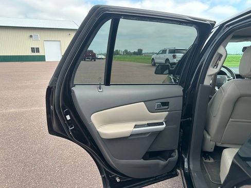 Used 2014 Ford Edge Limited FWD image 21