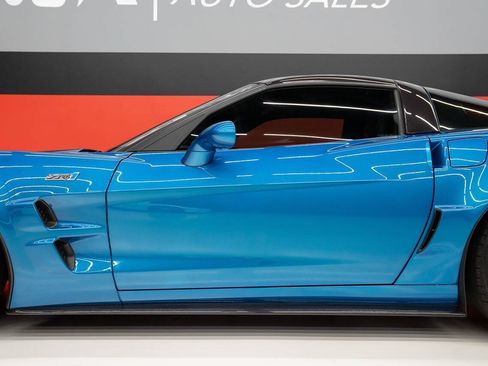 Used 2010 Chevrolet Corvette ZR1 w/ Preferred Equipment Group RWD image 15