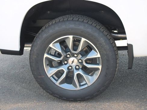 New 2026 Chevrolet Silverado 1500 RST w/ Convenience Package II AWD/4WD image 14