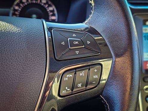 Used 2017 Ford Explorer Platinum image 25