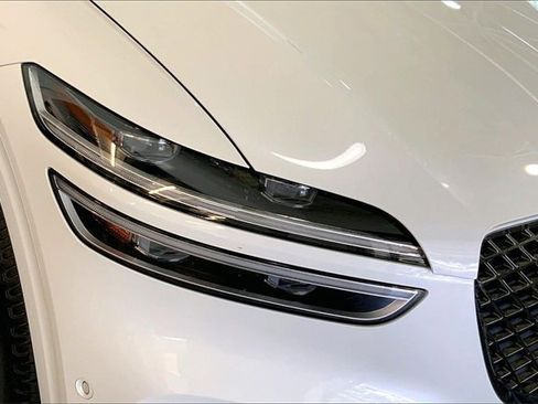Used 2023 Genesis GV70 2.5T w/ Advanced Package image 27