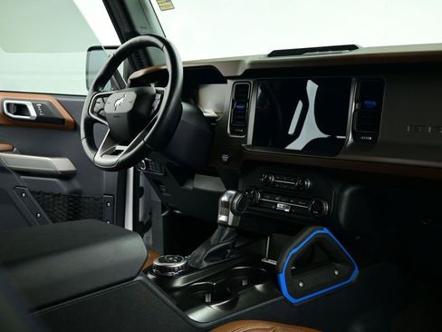 Used 2023 Ford Bronco Outer Banks image 31