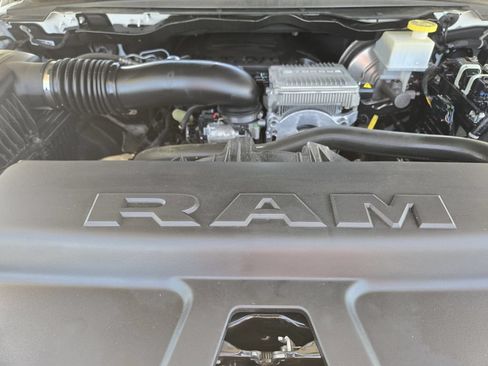 Used 2024 RAM 1500 Laramie RWD image 30