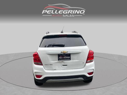 Used 2019 Chevrolet Trax LT w/ LT Convenience Package AWD/4WD image 5
