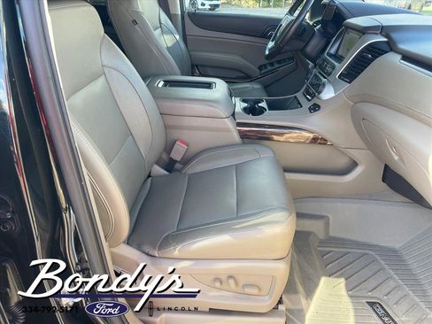 Used 2019 GMC Yukon XL SLT w/ Open Road Package image 18