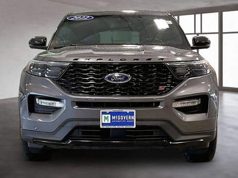 Used 2022 Ford Explorer ST w/ Equipment Group 401A AWD/4WD image 2