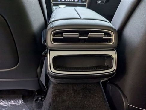 Used 2025 Genesis G80 2.5T AWD/4WD image 10