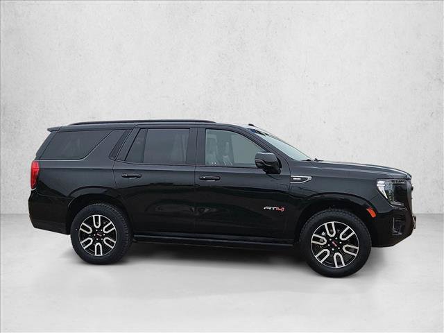 Used 2023 GMC Yukon AT4 w/ Technology Package AWD/4WD image 4