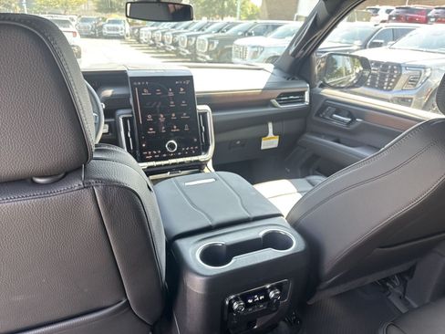 New 2026 GMC Yukon Denali w/ Sun & Power Step Package AWD/4WD image 20