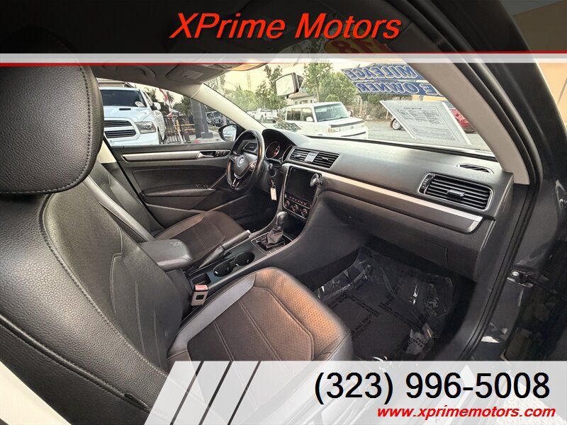 Used 2018 Volkswagen Passat 2.0T R-Line FWD image 26