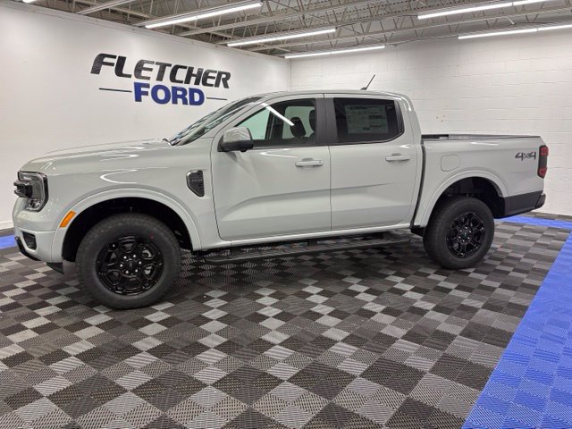 New 2026 Ford Ranger Lariat w/ Black Appearance Package AWD/4WD image 3