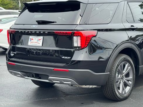 New 2025 Ford Explorer Active w/ Active Comfort Package image 45