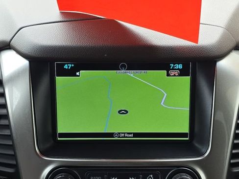 Used 2017 Chevrolet Suburban Premier image 34