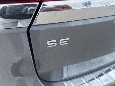 Used 2023 Volkswagen Atlas SE image 9