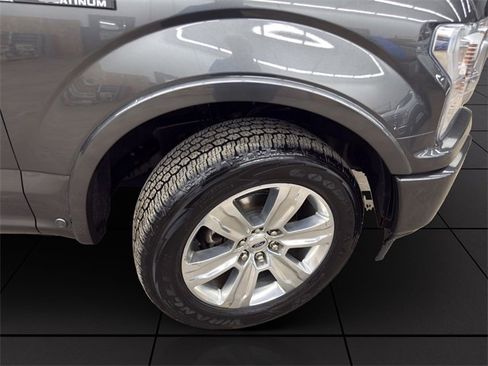 Used 2019 Ford F150 Platinum w/ Equipment Group 701A Luxury image 23