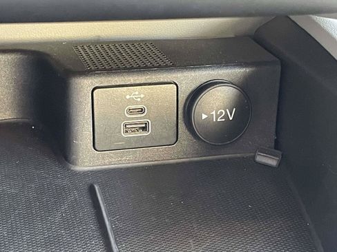Used 2025 Ford Escape Active AWD/4WD image 30