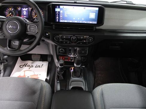 Used 2024 Jeep Wrangler Sport AWD/4WD image 2