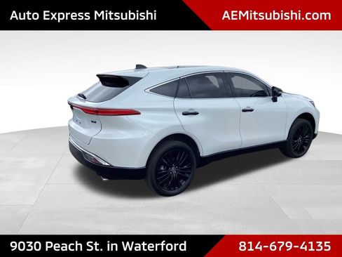 Used 2023 Toyota Venza Nightshade image 7