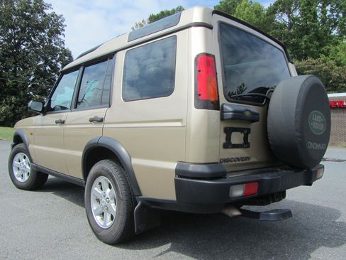 Used 2004 Land Rover Discovery S AWD/4WD image 8