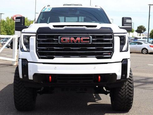Used 2025 GMC Sierra 3500 AT4 AWD/4WD image 8
