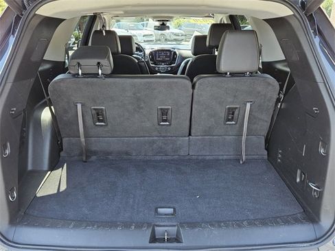 Used 2020 Chevrolet Traverse LT w/ LT Premium Package image 12
