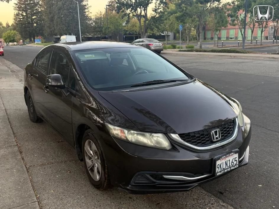 Used 2013 Honda Civic LX image 1