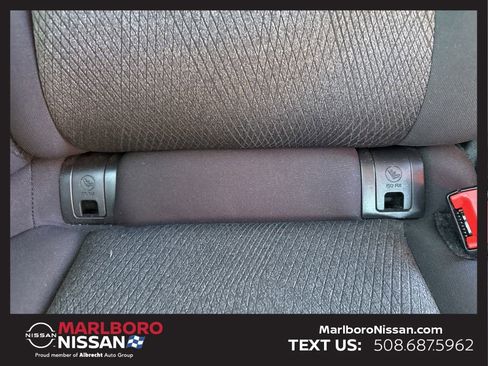 Used 2024 Nissan Rogue SV image 17