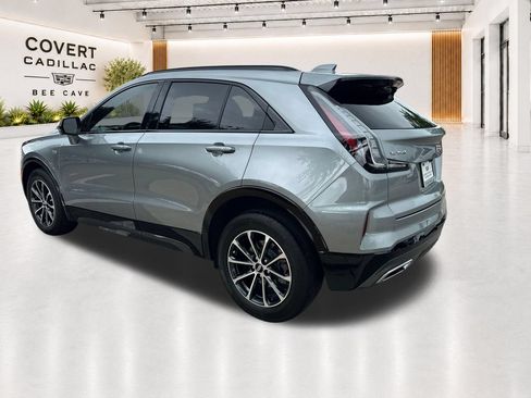 Certified 2025 Cadillac XT4 Sport FWD image 11