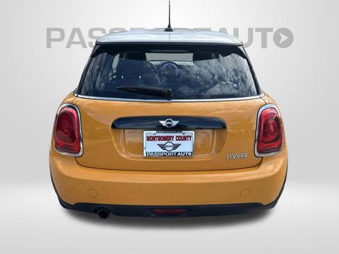 Used 2016 MINI Cooper 2-Door Hardtop FWD image 9