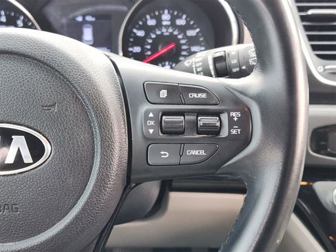 Used 2019 Kia Sedona EX image 27