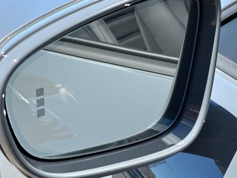 Used 2025 Porsche 911 Carrera S image 40