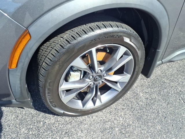 Used 2024 INFINITI QX60 Luxe w/ Vision Package FWD image 4