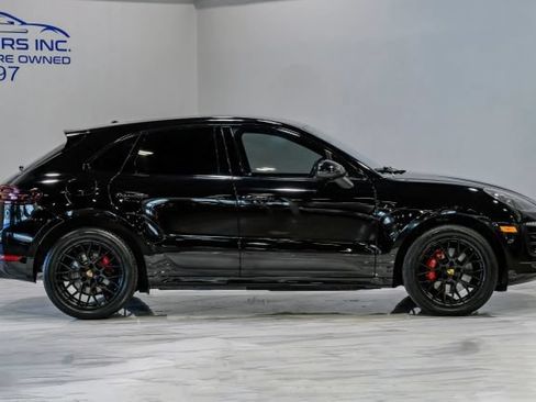 Used 2017 Porsche Macan GTS w/ Premium Package Plus AWD/4WD image 9