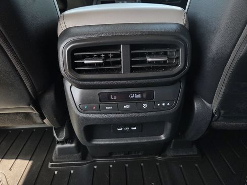 Used 2025 Honda Pilot EX-L image 21