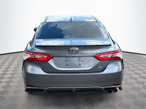 Used 2020 Toyota Camry SE FWD image 7