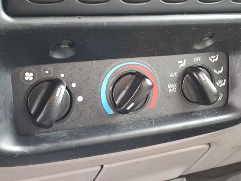 Used 1999 Ford Ranger XL RWD image 17