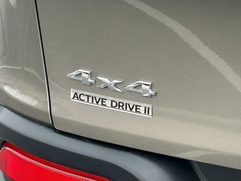 Used 2017 Jeep Cherokee Limited image 4