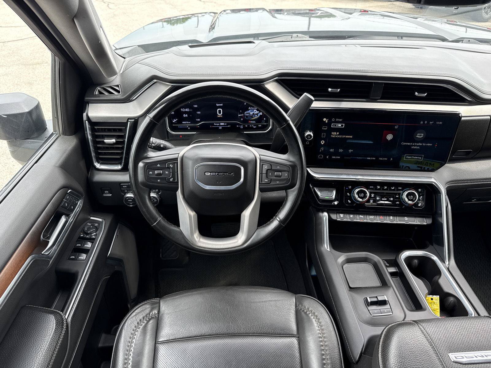 Used 2024 GMC Sierra 2500 Denali w/ Denali Reserve Package AWD/4WD image 15