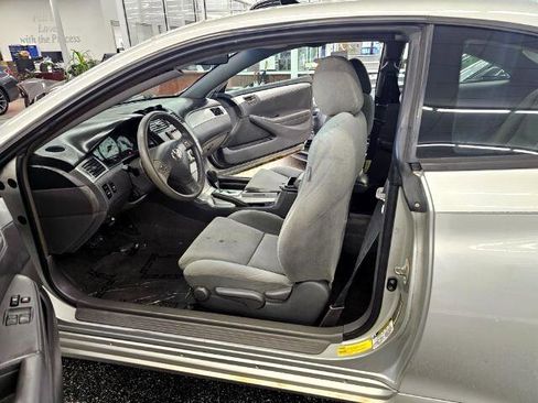 Used 2004 Toyota Solara SE image 22