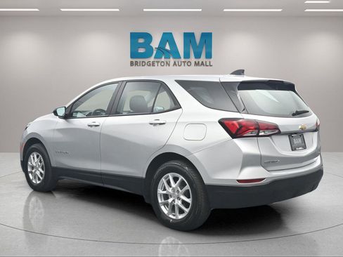 Certified 2022 Chevrolet Equinox LS AWD/4WD image 20