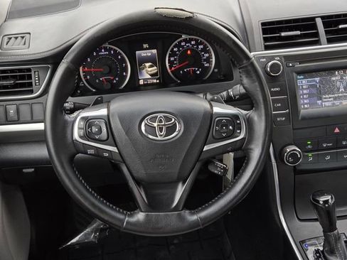 Used 2016 Toyota Camry SE FWD image 12