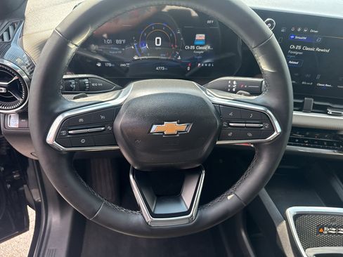 Certified 2025 Chevrolet Equinox LT w/ Convenience Package II AWD/4WD image 16