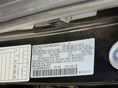 Used 2025 MAZDA CX-50 AWD 2.5 S w/ Preferred Package image 12