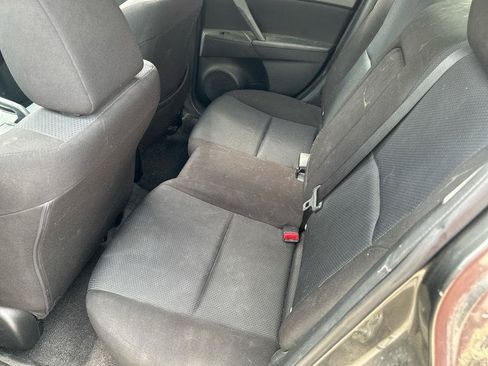 Used 2011 MAZDA MAZDA3 i Touring FWD image 8