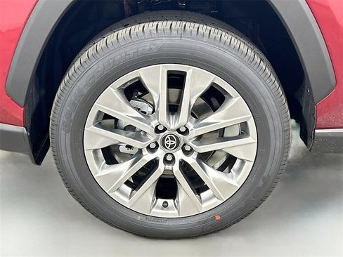 New 2025 Toyota RAV4 XLE Premium image 8