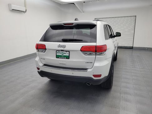 Used 2017 Jeep Grand Cherokee Limited AWD/4WD image 7